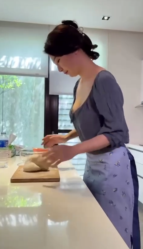 来来来， 大嫂来给你做饺子了，好吃就是饺子 #大嫂