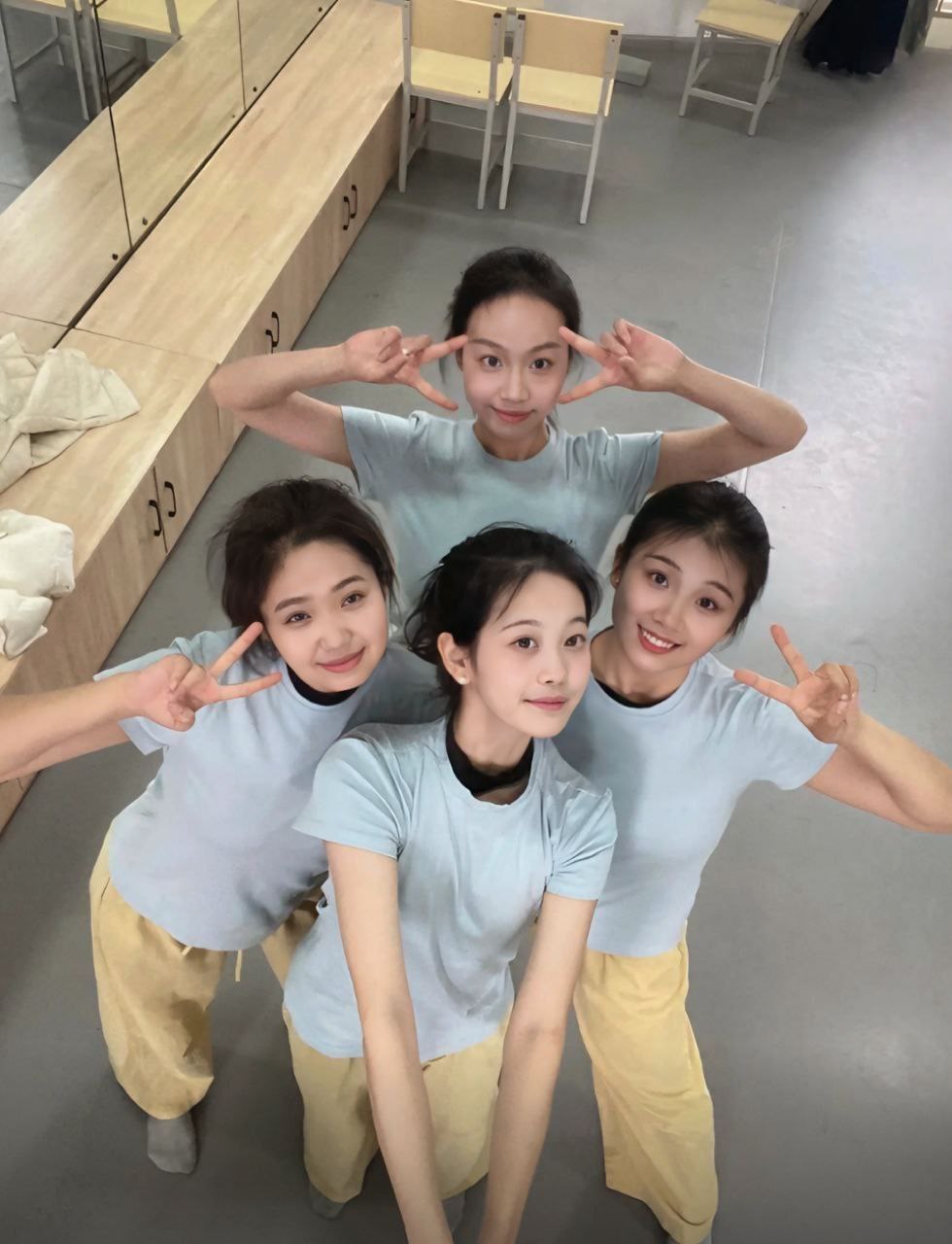 #乔烨 ​现代音乐学院舞蹈校花乔烨 背男友被金主包养调教（4）