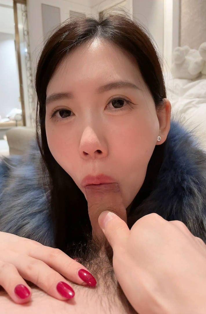 #推特 #Chloe霏霏 #高颜值 #网红 #御姐 #丝袜 微博推特网红丝足博主