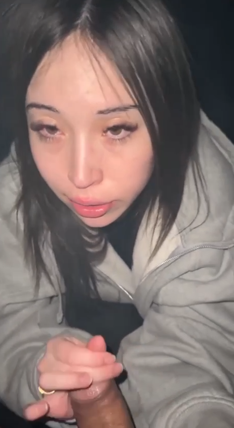 小母狗起飞了，口得眼神迷离 #自拍 #口交 #母狗（2）